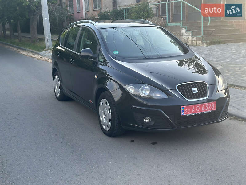 Минивэн SEAT Altea XL 2012 в 