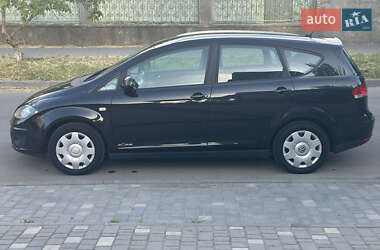 Минивэн SEAT Altea XL 2012 в 