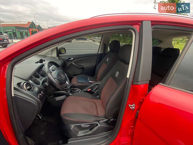 Минивэн SEAT Altea XL 2010 в Ирпене