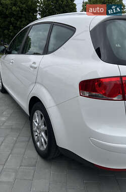 Минивэн SEAT Altea XL 2012 в 
