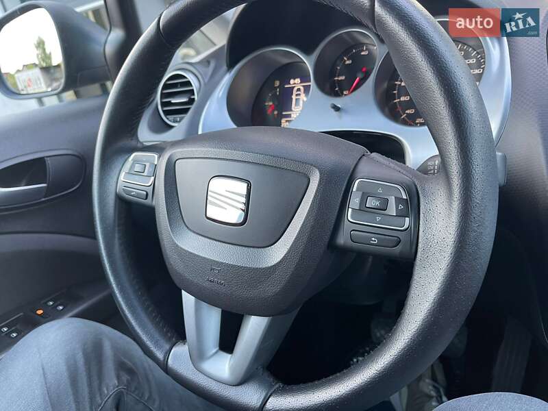 Мінівен SEAT Altea XL 2013 в Луцьку