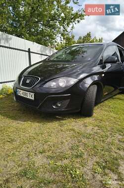 Минивэн SEAT Altea XL 2012 в 