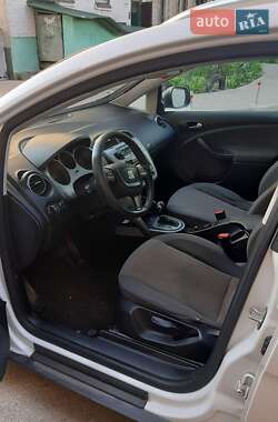 Минивэн SEAT Altea XL 2010 в 
