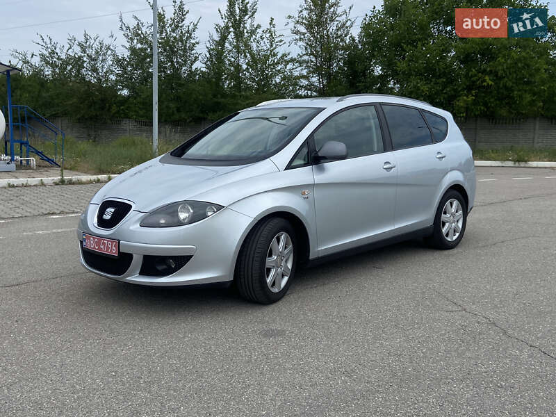 Минивэн SEAT Altea XL 2010 в Запорожье