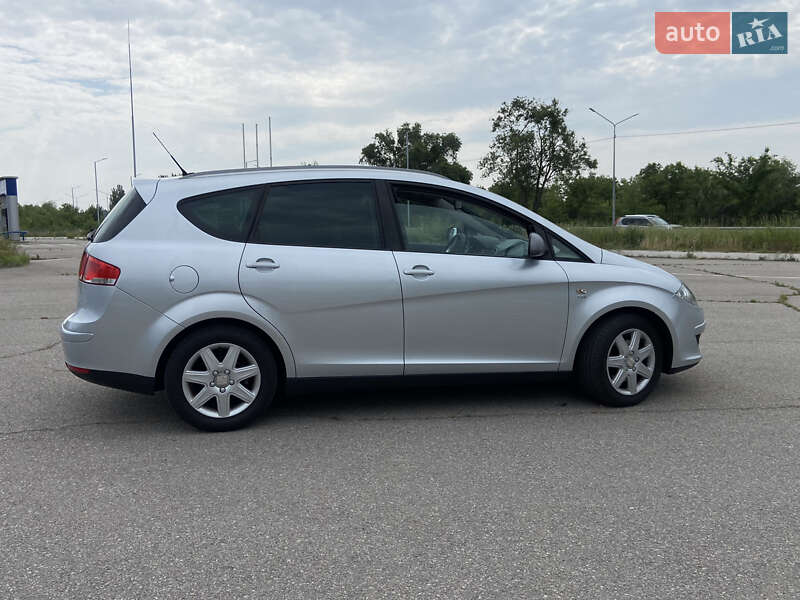Минивэн SEAT Altea XL 2010 в Запорожье