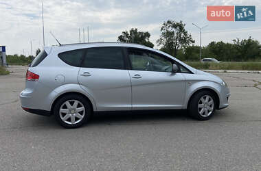 Минивэн SEAT Altea XL 2010 в 