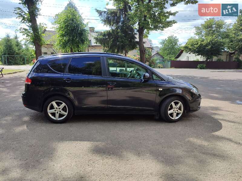 Минивэн SEAT Altea XL 2011 в Калуше
