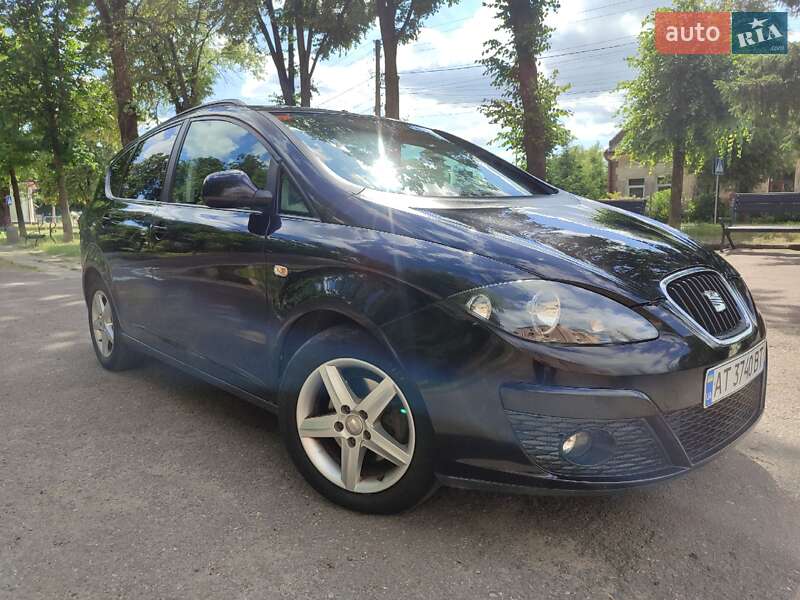 Минивэн SEAT Altea XL 2011 в Калуше