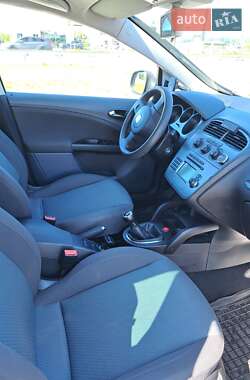 Минивэн SEAT Altea XL 2008 в 