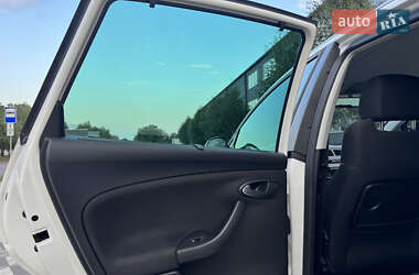 Минивэн SEAT Altea XL 2009 в 