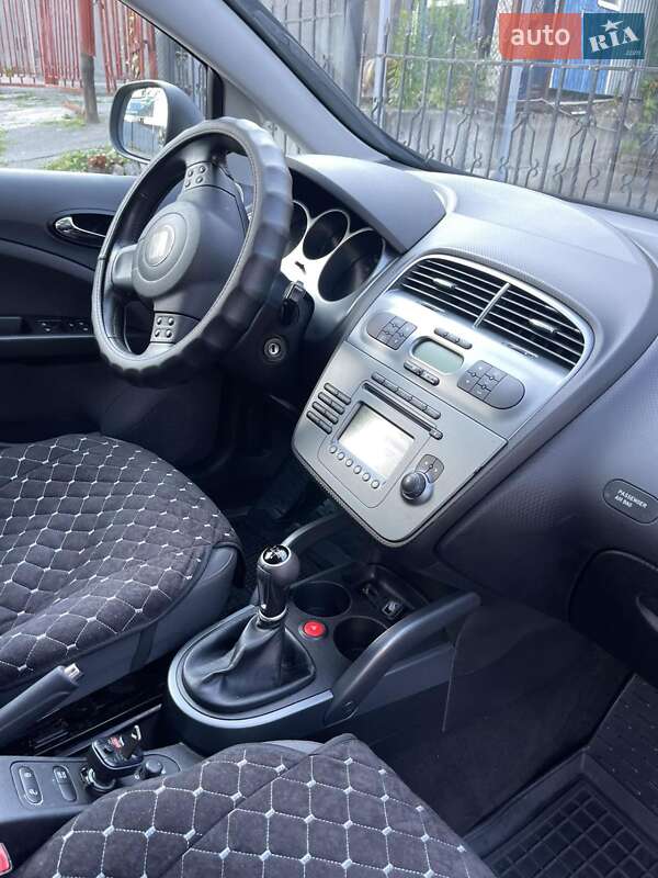 Минивэн SEAT Altea XL 2008 в Киеве