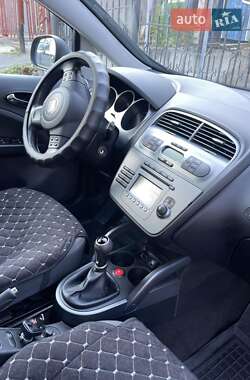 Минивэн SEAT Altea XL 2008 в 