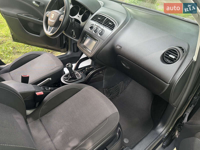 Минивэн SEAT Altea XL 2010 в Калуше
