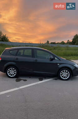 Минивэн SEAT Altea XL 2011 в 