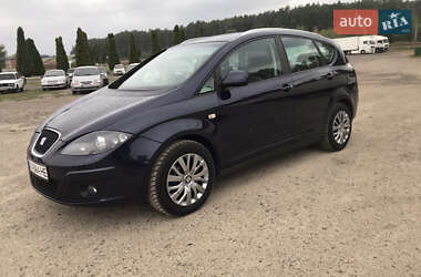 Мінівен SEAT Altea XL 2010 в Богодухіву