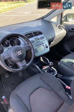Минивэн SEAT Altea XL 2009 в 
