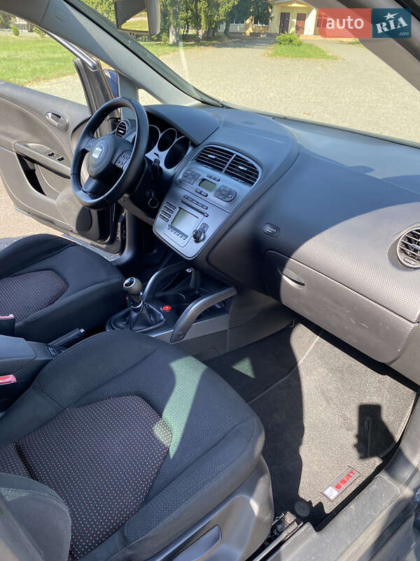 Минивэн SEAT Altea XL 2009 в Луцке фото 18 Минивэн SEAT Altea XL 2009 в Луцке