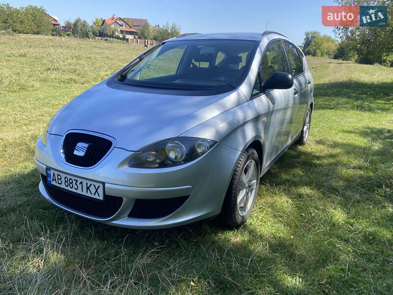 Минивэн SEAT Altea XL 2008 в 