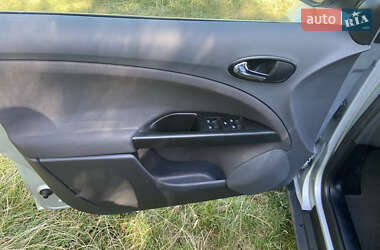 Минивэн SEAT Altea XL 2008 в 