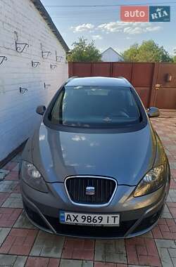 Минивэн SEAT Altea XL 2012 в 