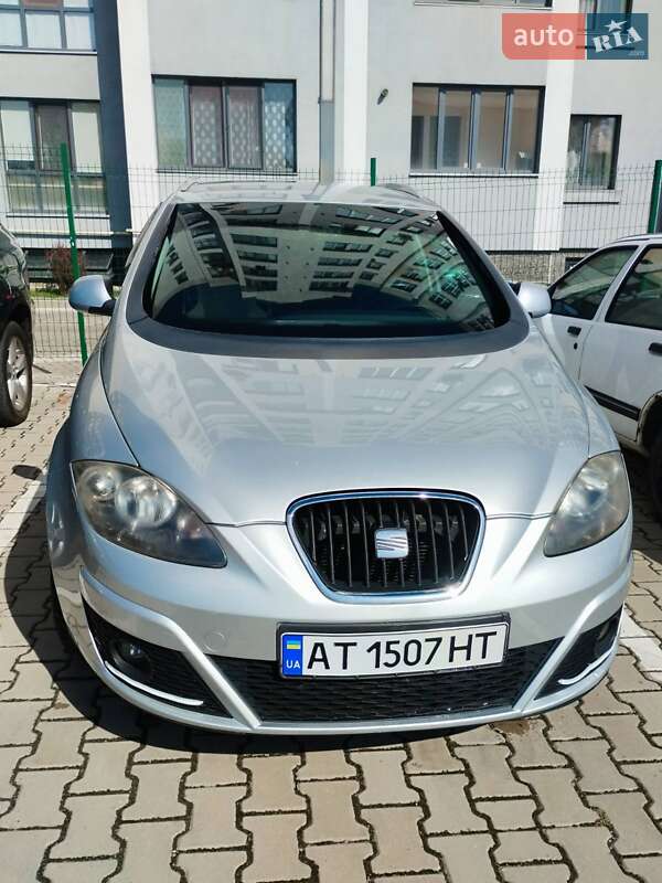 Минивэн SEAT Altea XL 2009 в 