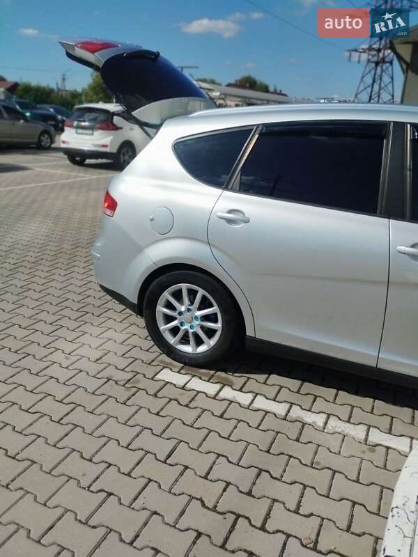 Минивэн SEAT Altea XL 2009 в Ивано-Франковске