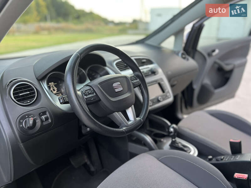 Минивэн SEAT Altea XL 2010 в Луцке