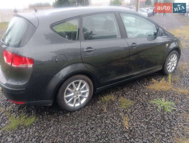 Минивэн SEAT Altea XL 2010 в Луцке
