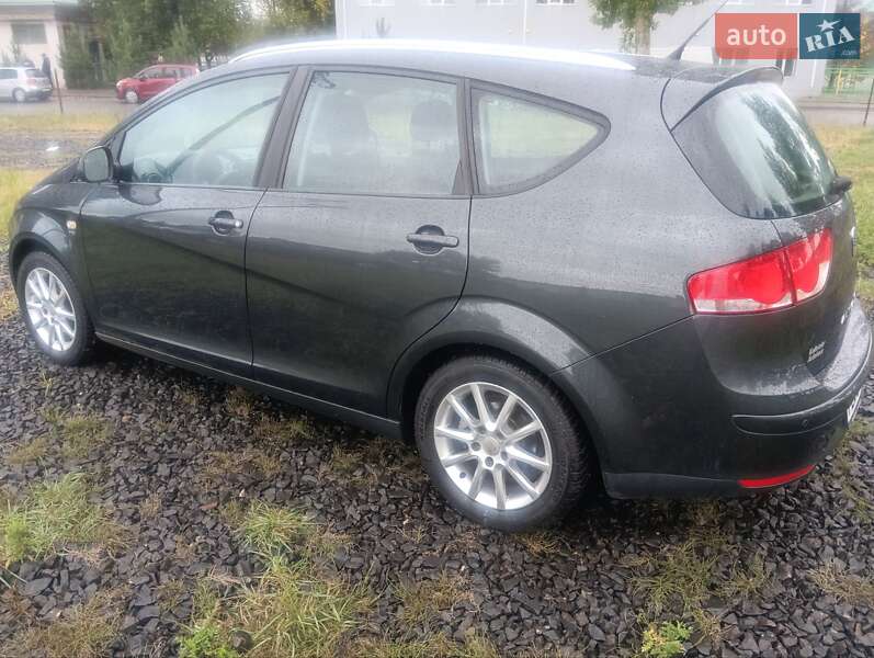 Минивэн SEAT Altea XL 2010 в Луцке