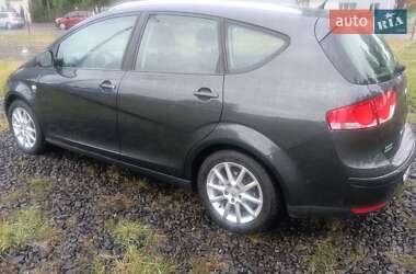 Минивэн SEAT Altea XL 2010 в 