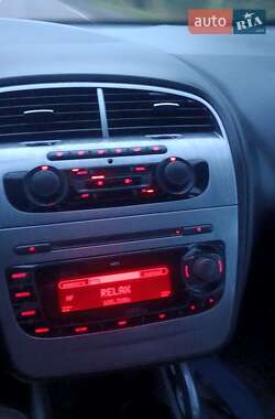 Минивэн SEAT Altea XL 2010 в 