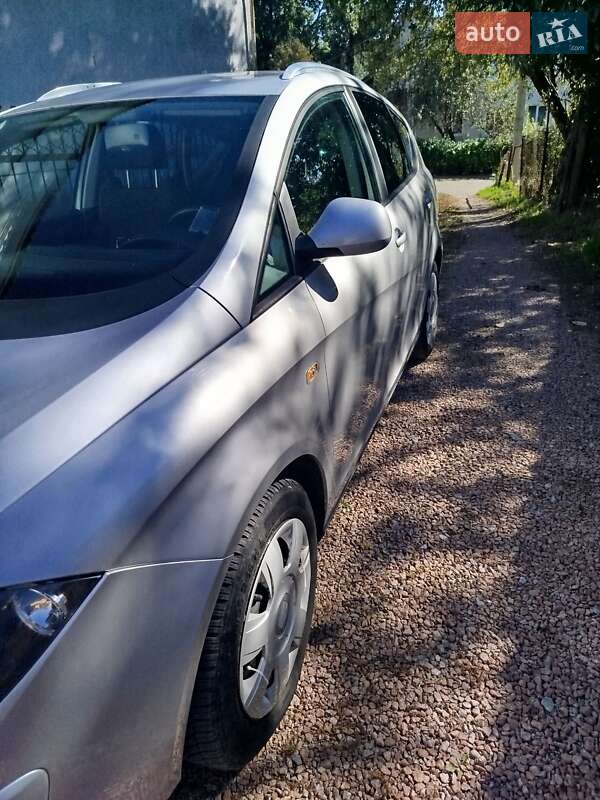 Мінівен SEAT Altea XL 2011 в Рогатині