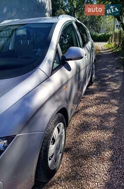 Минивэн SEAT Altea XL 2011 в 