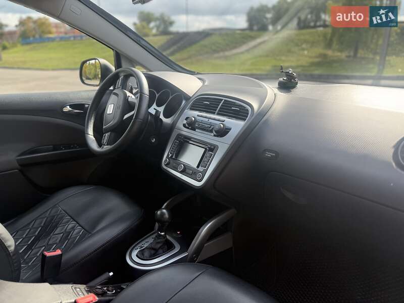 Минивэн SEAT Altea XL 2012 в Александрие