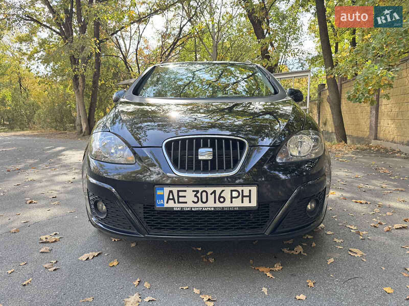 Минивэн SEAT Altea XL 2015 в 