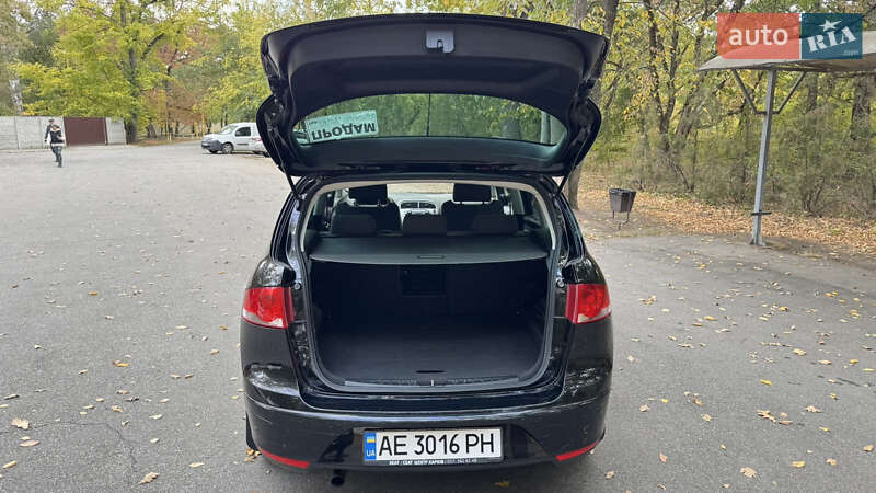 Минивэн SEAT Altea XL 2015 в Новомосковске