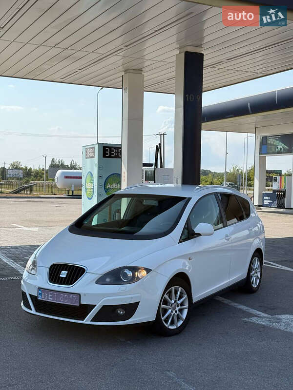Минивэн SEAT Altea XL 2010 в Днепре