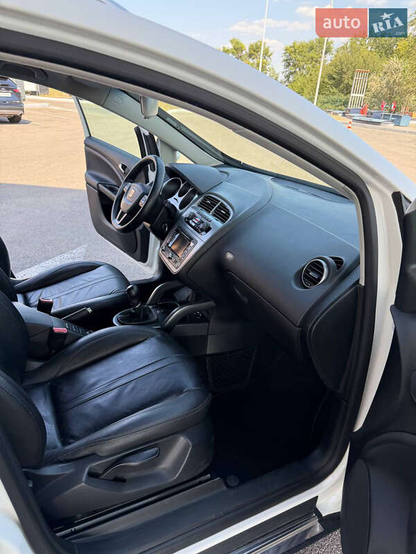 Минивэн SEAT Altea XL 2010 в Днепре