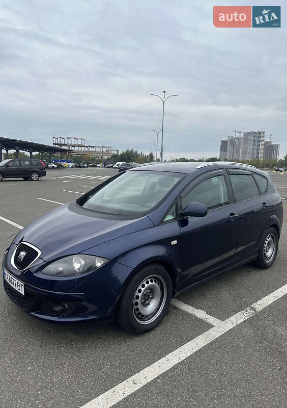 Минивэн SEAT Altea XL 2006 в Киеве
