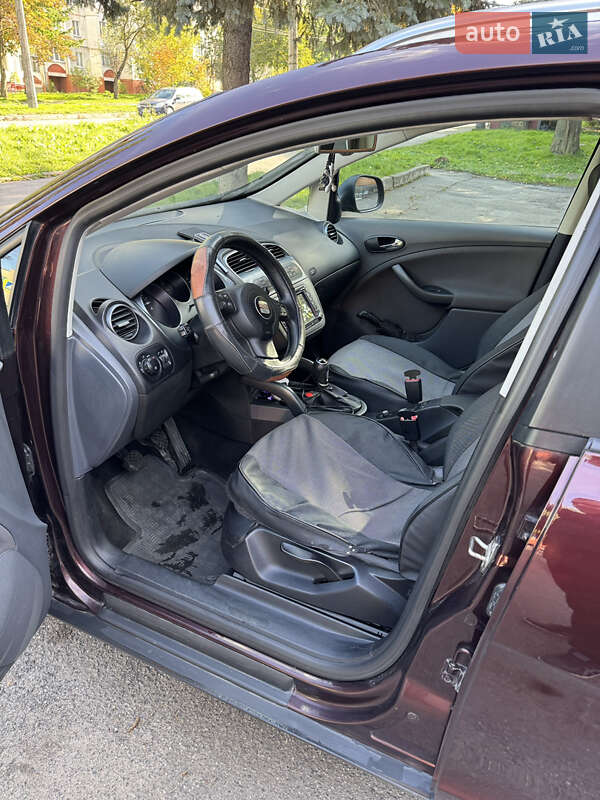 Мінівен SEAT Altea XL 2008 в Хмельницькому фото 7 Мінівен SEAT Altea XL 2008 в Хмельницькому