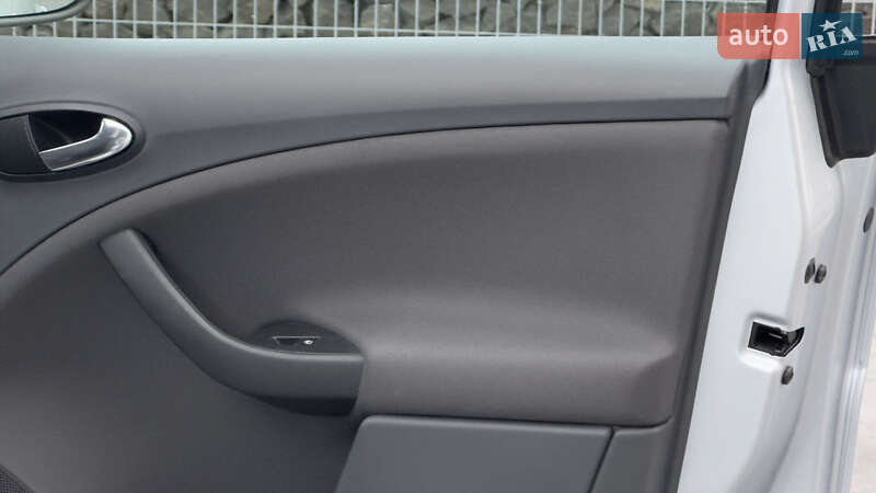 Мінівен SEAT Altea XL 2010 в Стрию