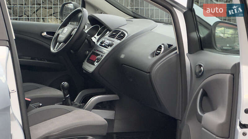 Мінівен SEAT Altea XL 2010 в Стрию