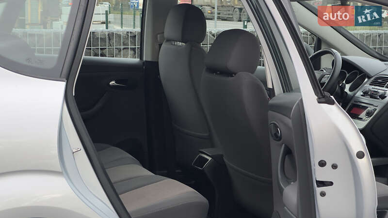 Мінівен SEAT Altea XL 2010 в Стрию