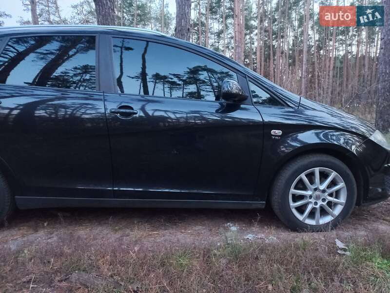 Минивэн SEAT Altea XL 2009 в Гостомеле