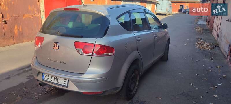 Минивэн SEAT Altea XL 2010 в Киеве
