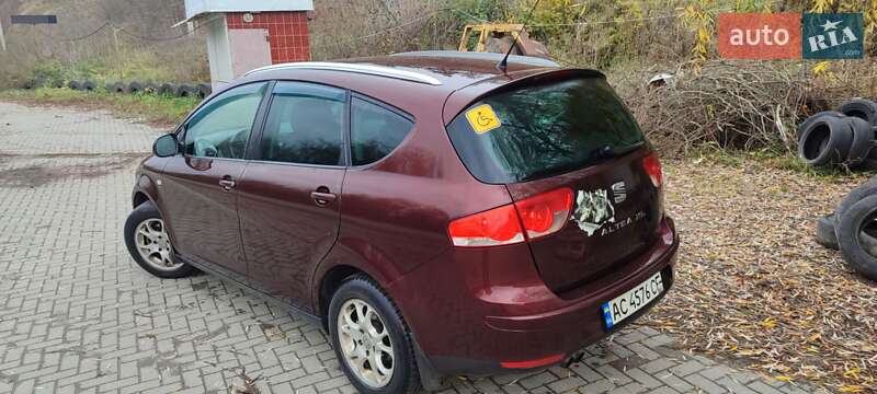 Мінівен SEAT Altea XL 2007 в Городку