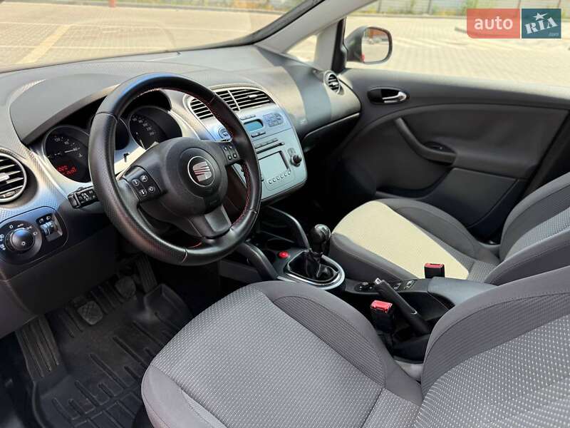 Минивэн SEAT Altea XL 2007 в Кривом Роге