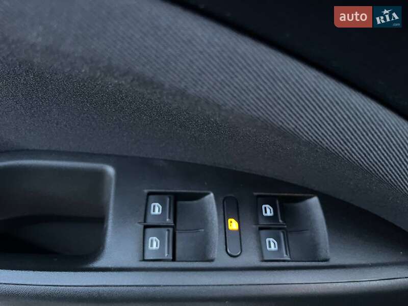 Мінівен SEAT Altea XL 2013 в Луцьку