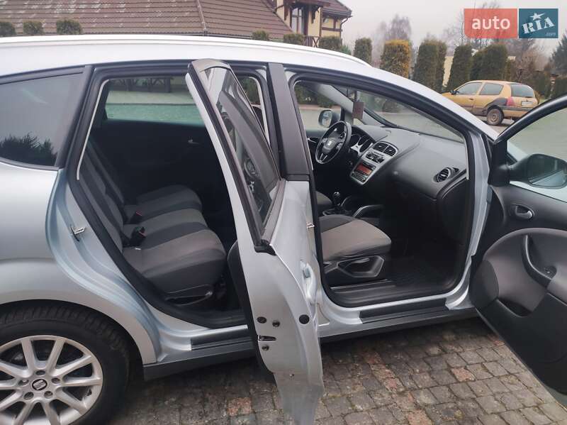 Мінівен SEAT Altea XL 2010 в Житомирі