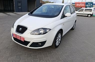 Минивэн SEAT Altea XL 2010 в Киеве